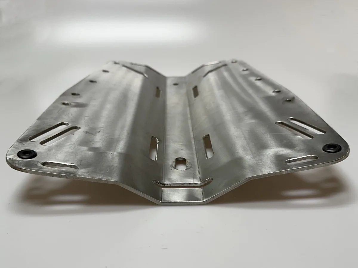 diverite-backplate-bottom-edge.jpg